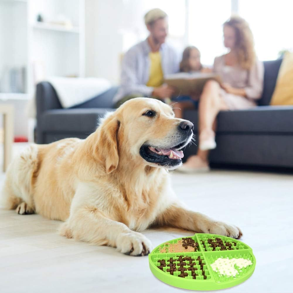 Licking Mat for Dogs and Cats,Dog Slow Feeders,Boredom Anxiety Reduction,Heavy-Duty Puzzle Mat Dog Treat Mat with Unique Quadrant Design,Perfect for Yogurt,Treats or Peanut Butter(Green)